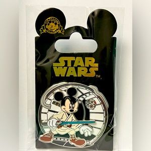 Authentic Disney Star Wars Trading Pin New in Package!